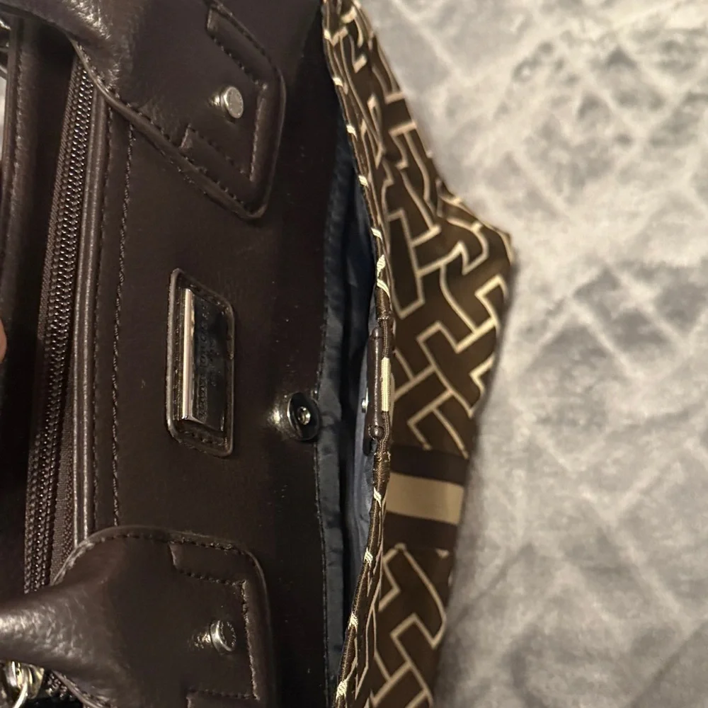 Tommy Hilfiger Brown and White Patterned Tote - Picture 7 of 10